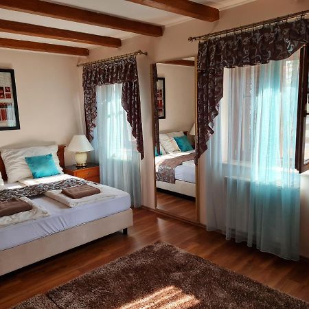 Toroes Panzio Bed and Breakfast Szabolcs Buitenkant foto