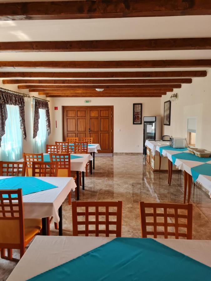 Toroes Panzio Bed and Breakfast Szabolcs Buitenkant foto