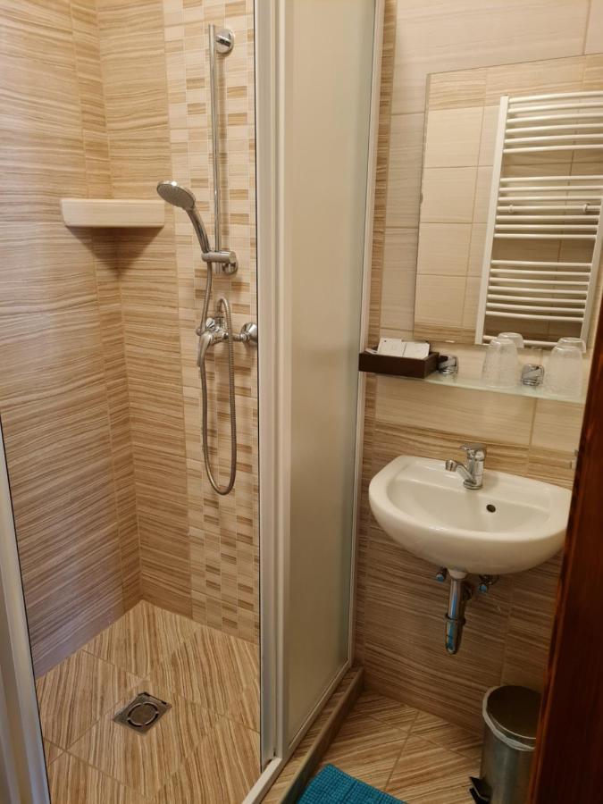 Toroes Panzio Bed and Breakfast Szabolcs Buitenkant foto