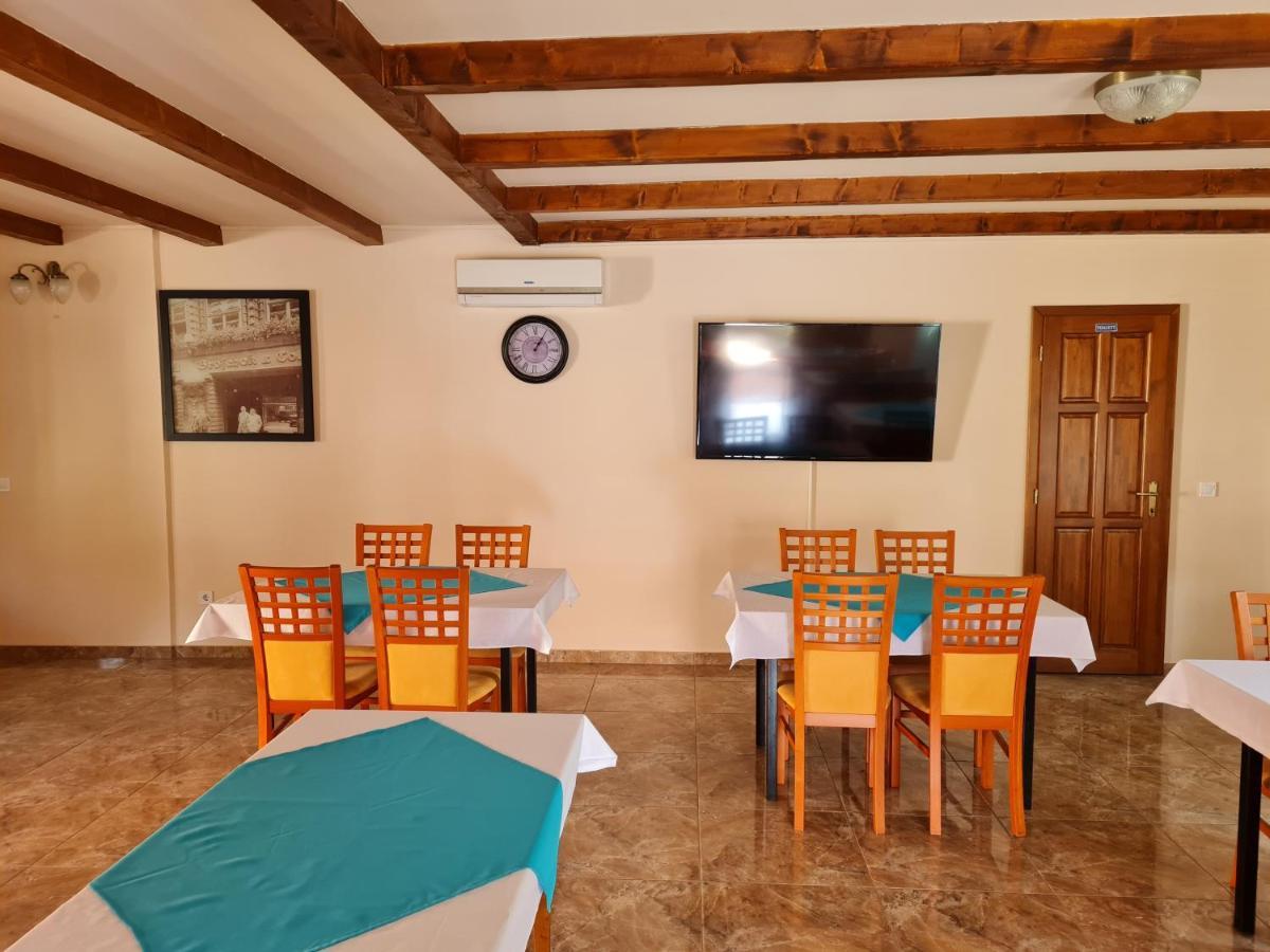 Toroes Panzio Bed and Breakfast Szabolcs Buitenkant foto
