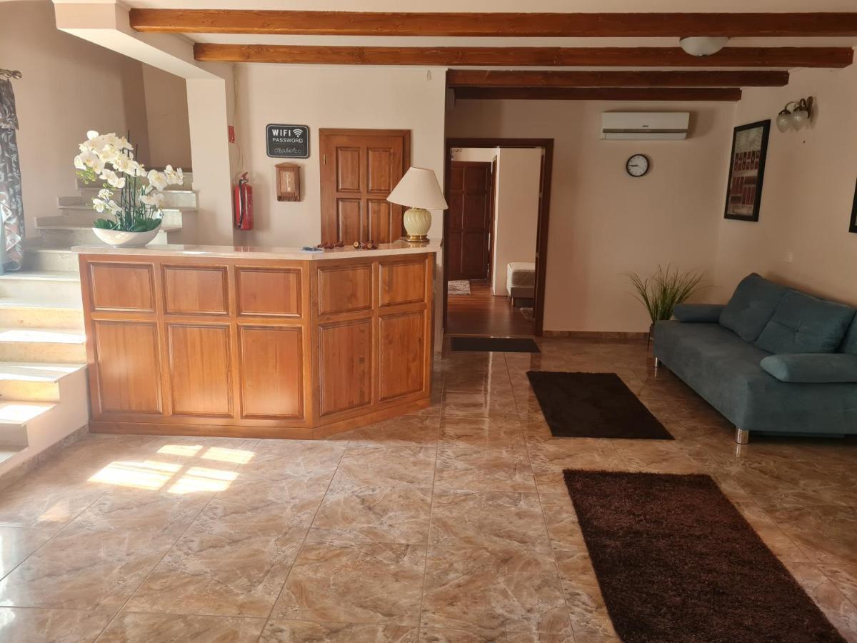 Toroes Panzio Bed and Breakfast Szabolcs Buitenkant foto